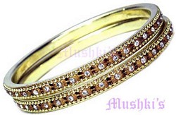 Lac Bangle - click here for large view